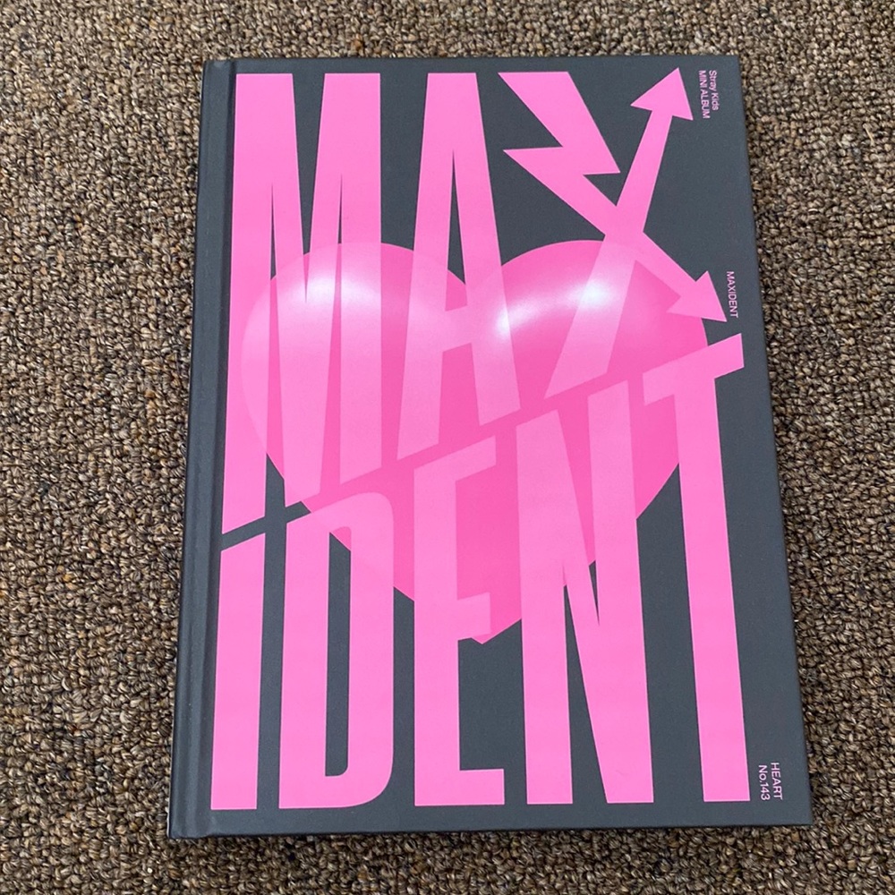 Stray Kids Maxident album Heart vers. - No PCs